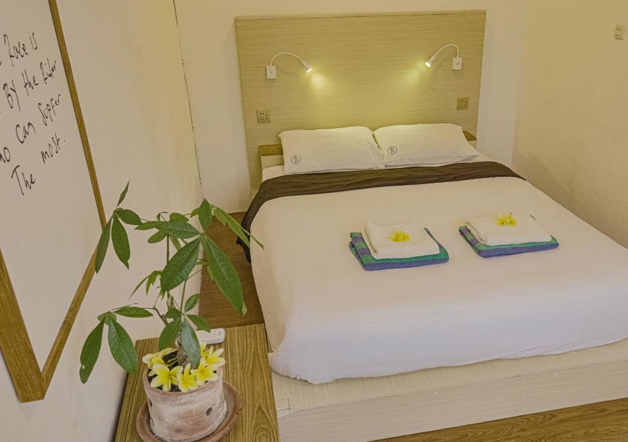 Nyaman Hostel Canggu Exterior foto
